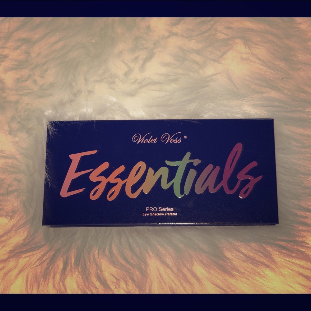 Violet Voss Essentials Pro Series Palette